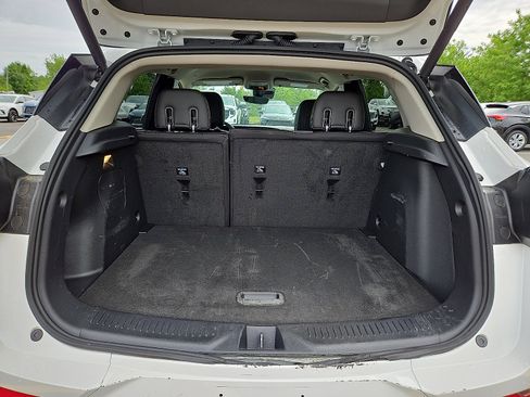 Certified 2025 Buick Encore GX Avenir w/ Avenir Technology Package FWD image 29