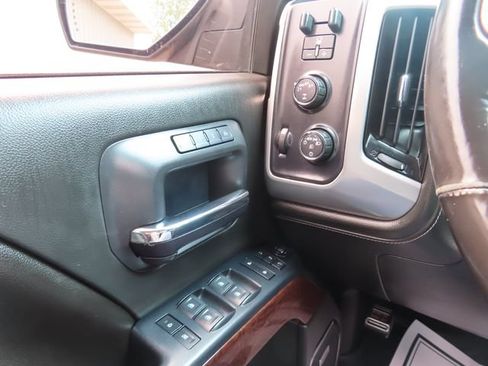 Used 2017 GMC Sierra 1500 SLT AWD/4WD image 31