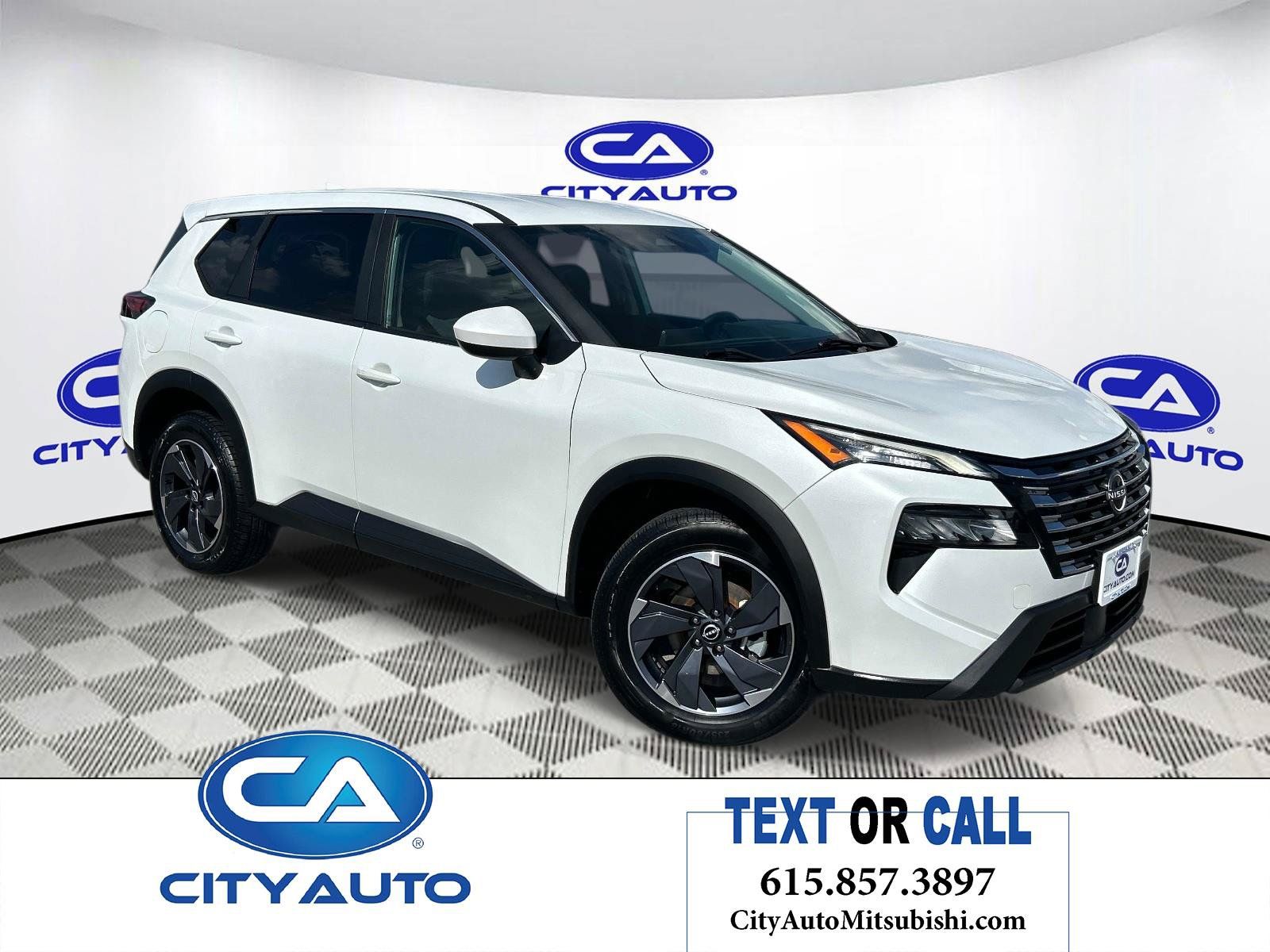 Used 2024 Nissan Rogue SV FWD image 1