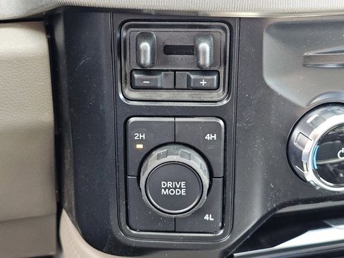 New 2026 Ford F450 Platinum w/ Platinum Plus Package AWD/4WD image 9