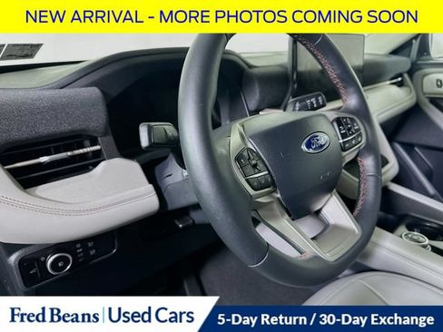 Used 2026 Ford Explorer Active w/ Active Comfort Package AWD/4WD image 6