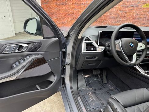 New 2026 BMW X7 xDrive40i image 9