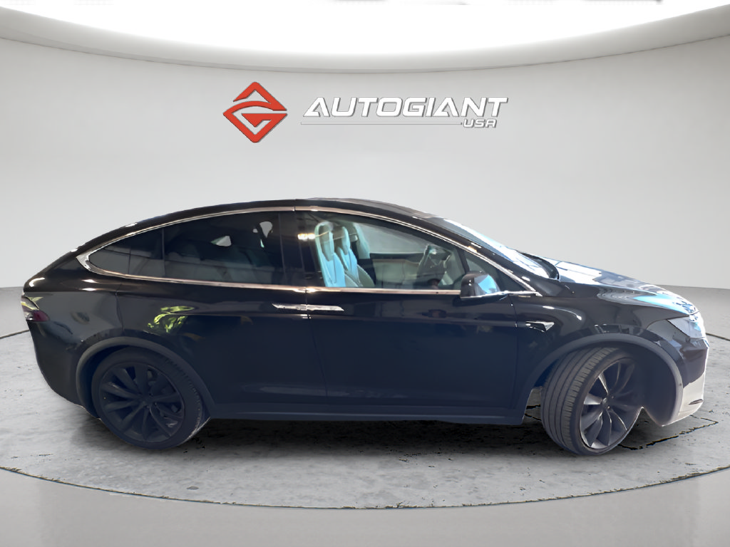 Used 2018 Tesla Model X 75D AWD/4WD image 3