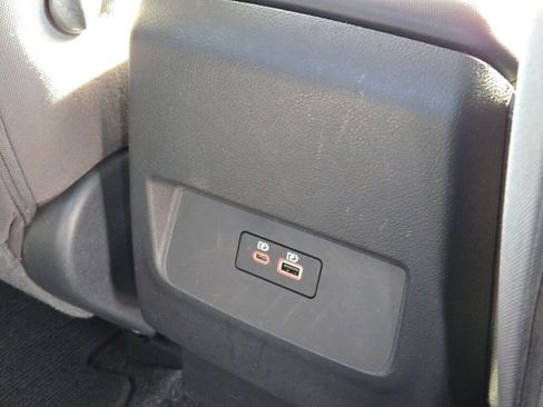 Used 2024 Nissan Frontier SV image 14