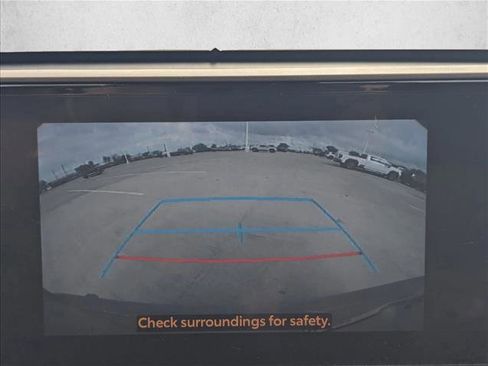 Certified 2023 Toyota Highlander Bronze Edition image 12