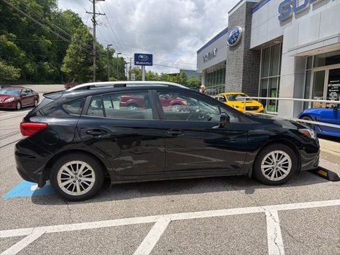 Used 2018 Subaru Impreza 2.0i Premium w/ Eyesight & BSD & Rcta AWD/4WD image 8
