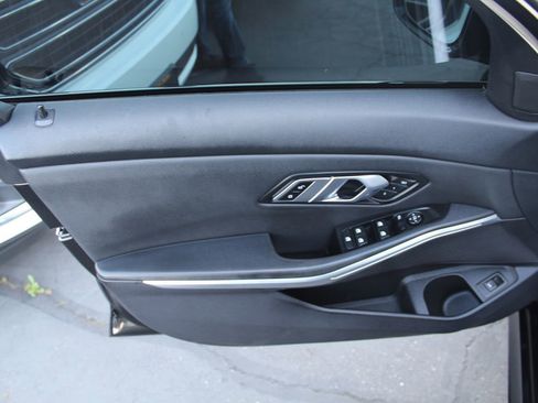 Used 2020 BMW M340i RWD image 22