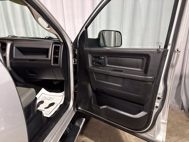 Used 2016 RAM 2500 Tradesman w/ Chrome Appearance Group AWD/4WD image 28