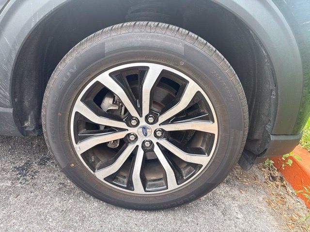 Used 2025 Ford Explorer ST-Line AWD/4WD image 9