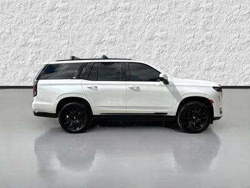Used 2024 Cadillac Escalade Sport Platinum w/ LPO, ONYX Package AWD/4WD image 2