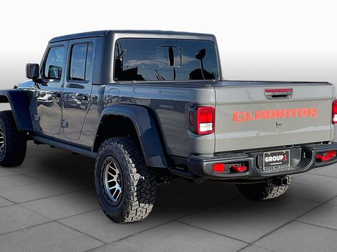Used 2022 Jeep Gladiator Rubicon w/ Cold Weather Group AWD/4WD image 11