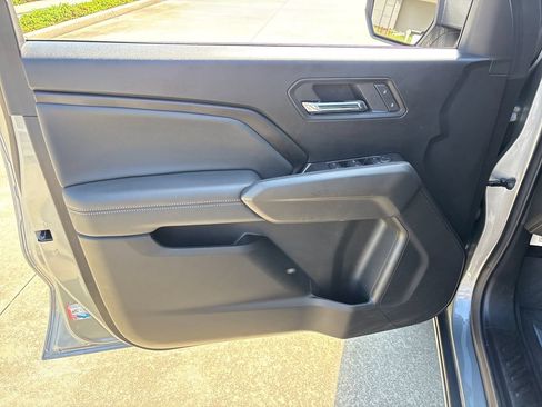 Used 2025 Chevrolet Colorado LT w/ LT Convenience Package RWD image 15