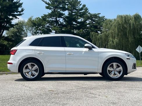 Used 2018 Audi Q5 2.0T Premium Plus w/ Premium Plus Package AWD/4WD image 8