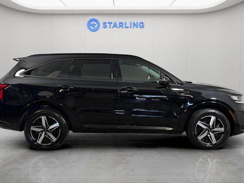 Used 2023 Kia Sorento S w/ Panoramic Sunroof Package FWD image 11