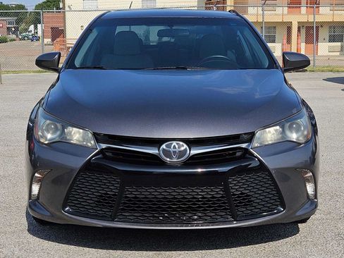Used 2017 Toyota Camry SE FWD image 9