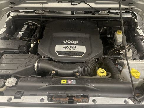 Used 2012 Jeep Wrangler Sport image 20