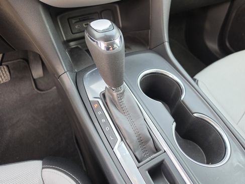 Used 2021 Chevrolet Equinox Premier image 32