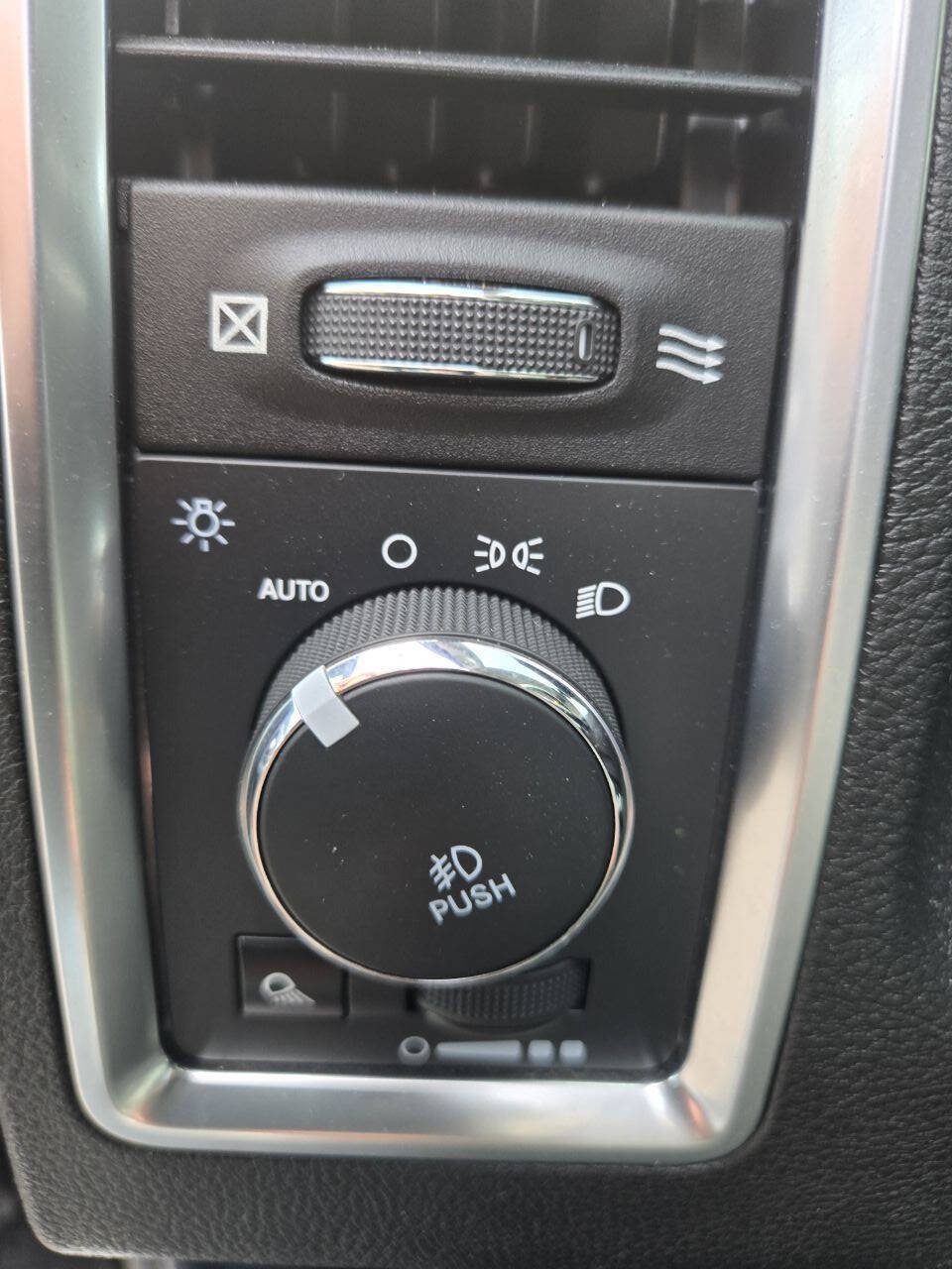 Used 2015 RAM 1500 Big Horn AWD/4WD image 17