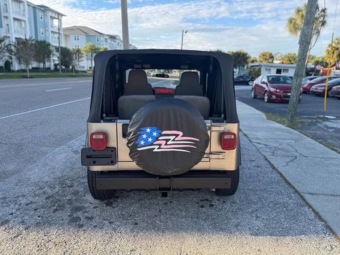 Used 2004 Jeep Wrangler SE image 7