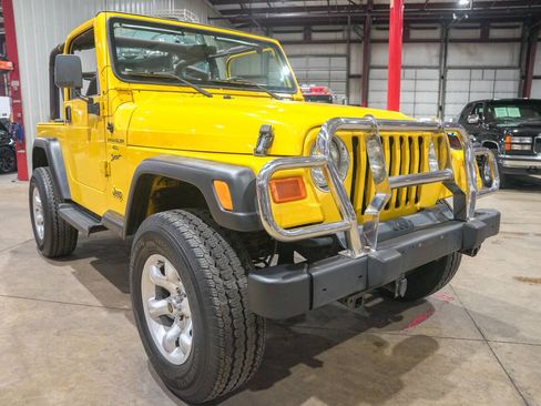 Used 2000 Jeep Wrangler Sport image 12