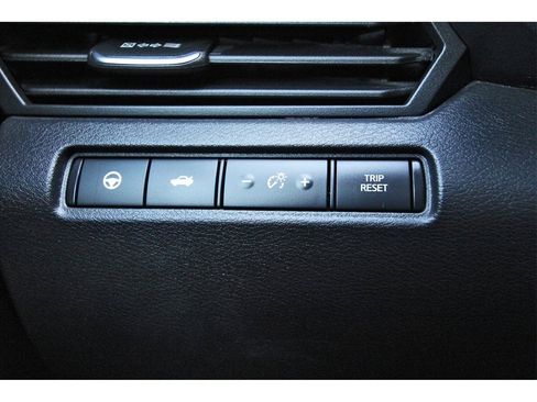 Used 2023 Nissan Altima 2.5 SV w/ SV Premium Package image 20