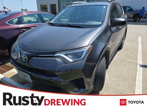 Used 2016 Toyota RAV4 LE FWD image 1