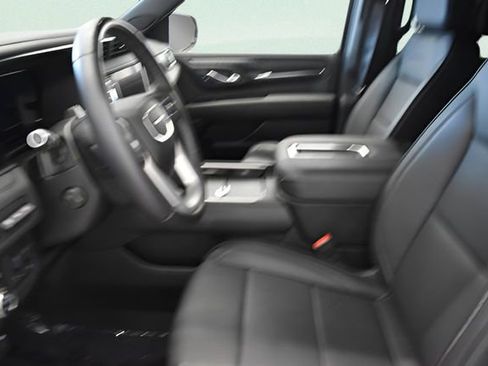 Used 2024 GMC Yukon Denali w/ Denali Reserve Package AWD/4WD image 22