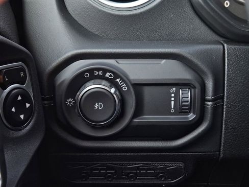 New 2026 Jeep Wrangler Unlimited Sahara image 27