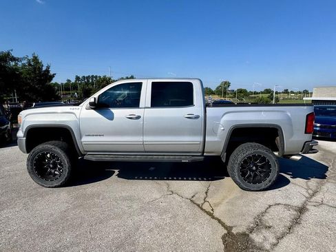 Used 2015 GMC Sierra 1500 SLE w/ Carbon-22 Edition AWD/4WD image 2