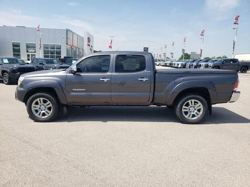 Used 2015 Toyota Tacoma 4x4 Double Cab image 9