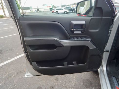 Used 2018 Chevrolet Silverado 1500 LT w/ Texas Edition image 15