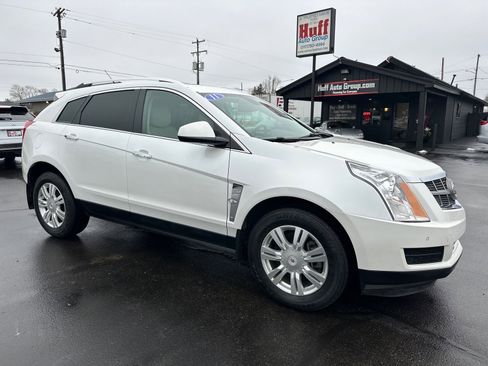Used 2011 Cadillac SRX Luxury image 4