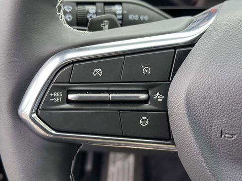 New 2026 Chevrolet Equinox EV LT image 14