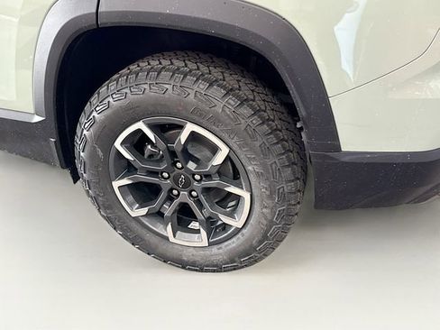New 2026 Chevrolet Equinox ACTIV w/ Safety and Technology Package AWD/4WD image 31