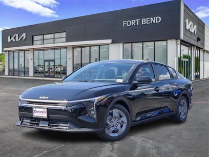 New 2025 Kia K4 LX
