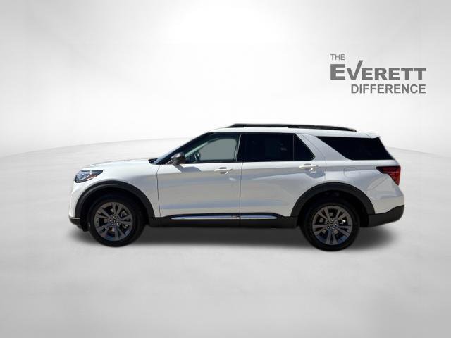 Used 2025 Ford Explorer Active w/ Active Comfort Package AWD/4WD image 4
