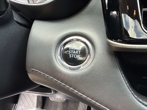 Used 2022 Toyota Highlander Limited FWD image 36