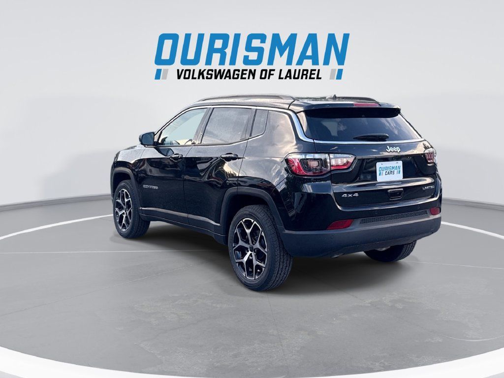 Used 2025 Jeep Compass Limited AWD/4WD image 6