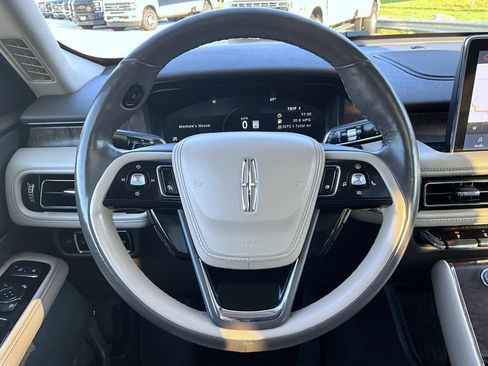 Used 2023 Lincoln Aviator Reserve w/ Equipment Group 201A AWD/4WD image 12