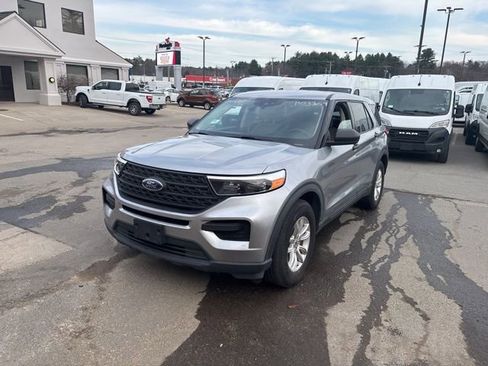 Used 2021 Ford Explorer 4WD image 3