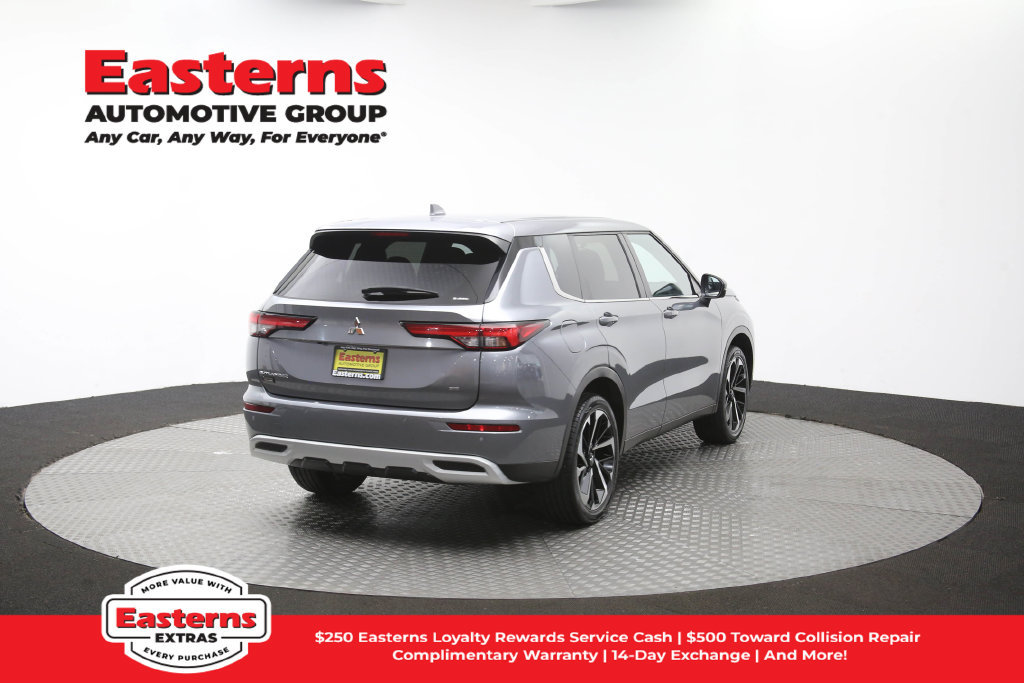 Used 2024 Mitsubishi Outlander SE AWD/4WD image 41