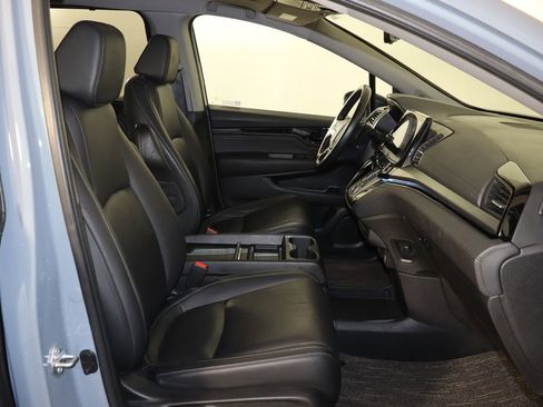 Used 2023 Honda Odyssey Touring image 18
