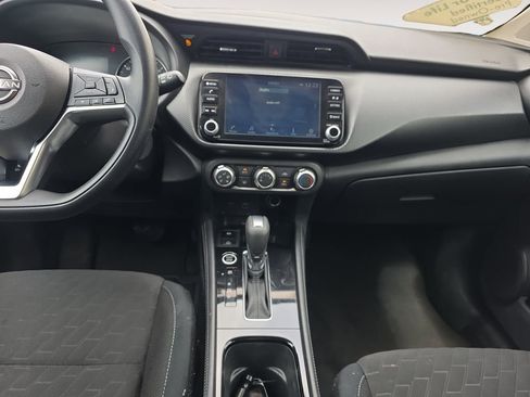 Used 2024 Nissan Kicks SV image 10