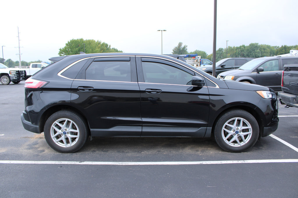Used 2022 Ford Edge SEL AWD/4WD image 3