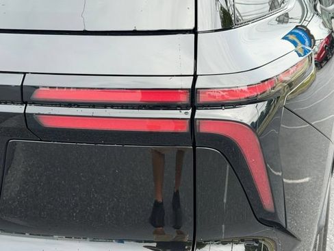 New 2026 Chevrolet Traverse LT w/ Driver Confidence Package FWD image 19