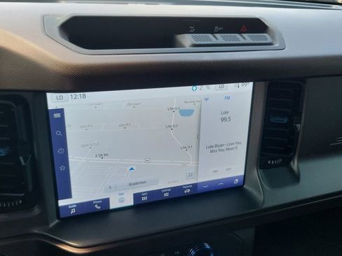 Used 2022 Ford Bronco Outer Banks AWD/4WD image 14