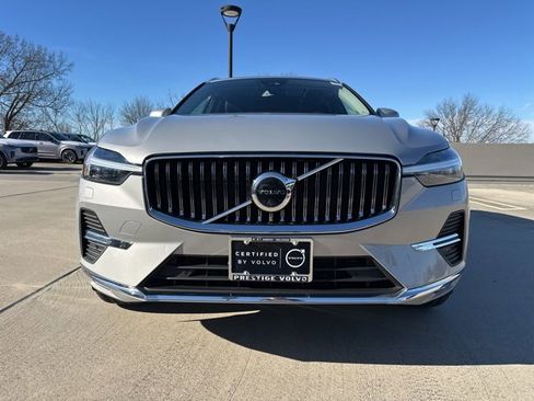 Certified 2023 Volvo XC60 B5 Plus image 2