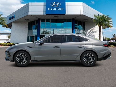 New 2026 Hyundai Sonata Limited image 2