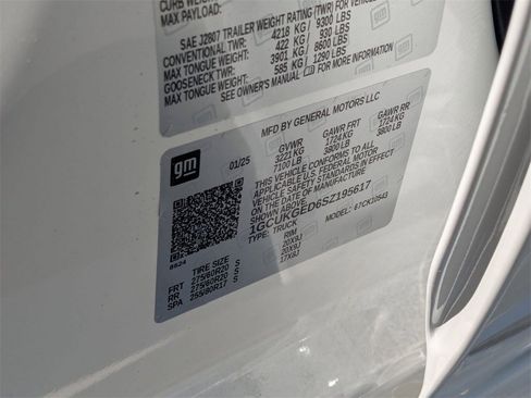 New 2025 Chevrolet Silverado 1500 LTZ w/ LTZ Premium Package image 30