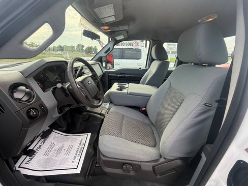 Used 2016 Ford F250 XL w/ Power Equipment Group AWD/4WD image 9